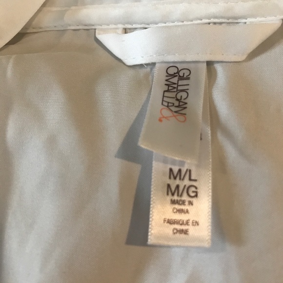 White “BRIDE” robe with rhinestone detail size M/L - Picture 4 of 4